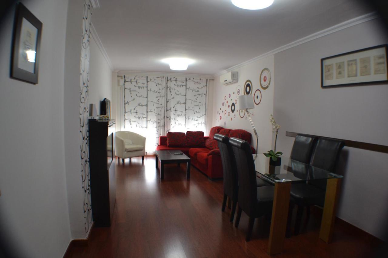 Apartamento Acueducto, Tres Dormitorios Y Parking Gratis 메리다 외부 사진