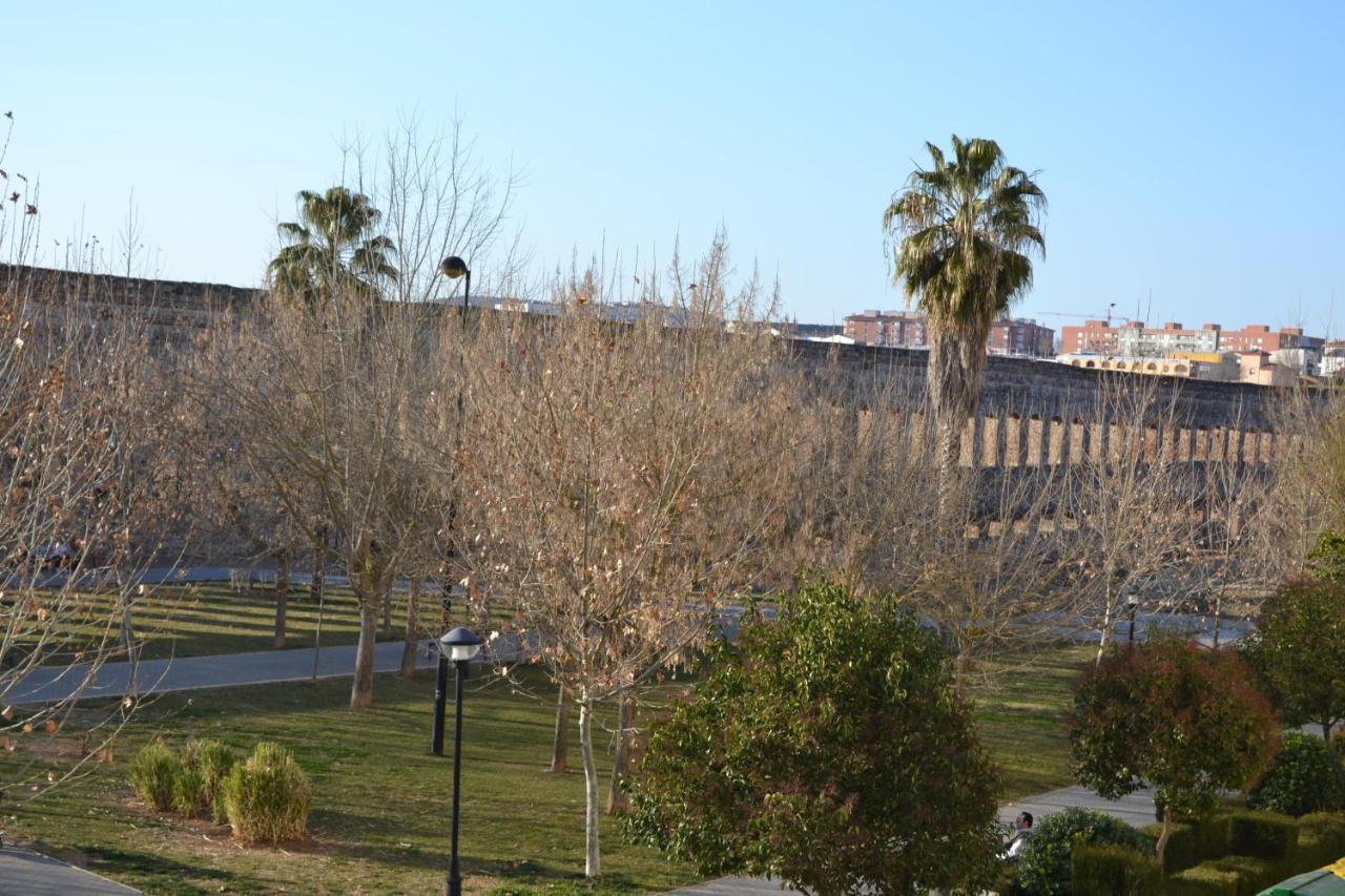 Apartamento Acueducto, Tres Dormitorios Y Parking Gratis 메리다 외부 사진