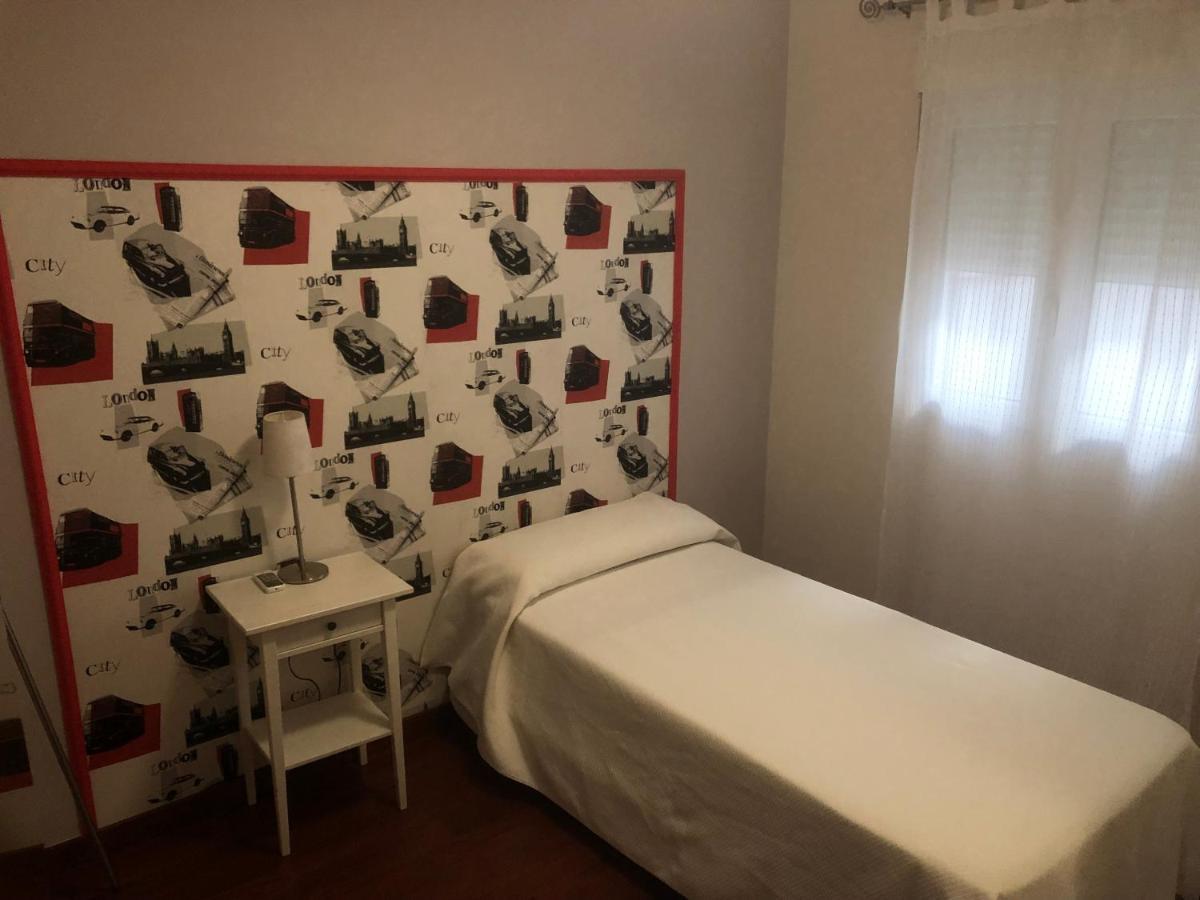 Apartamento Acueducto, Tres Dormitorios Y Parking Gratis 메리다 외부 사진
