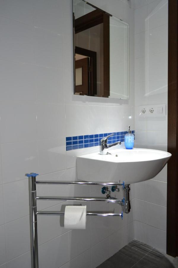 Apartamento Acueducto, Tres Dormitorios Y Parking Gratis 메리다 외부 사진