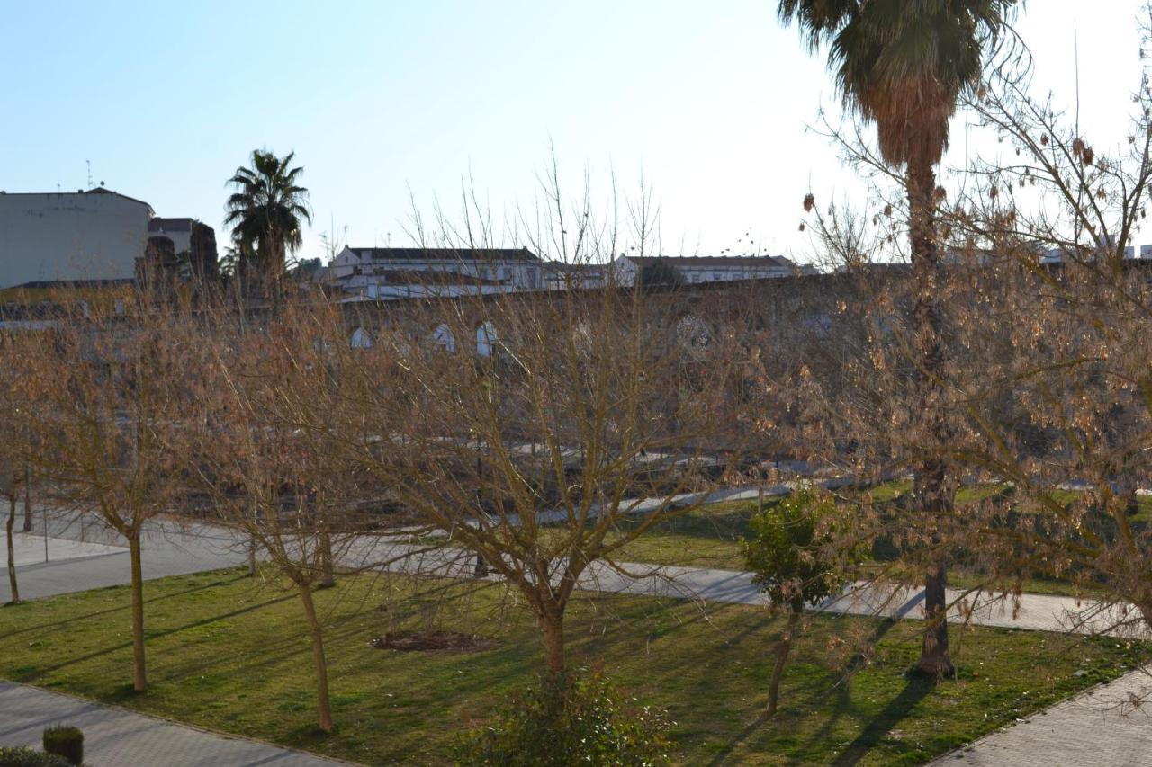Apartamento Acueducto, Tres Dormitorios Y Parking Gratis 메리다 외부 사진